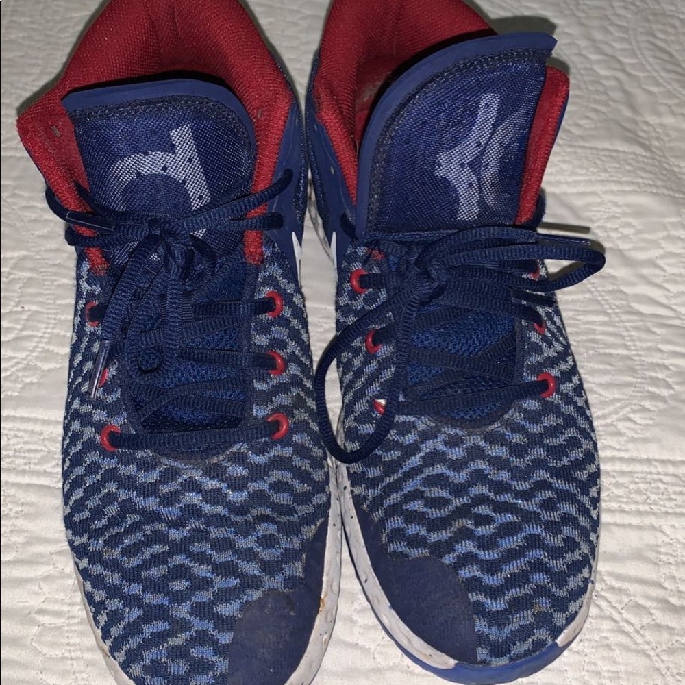 Nike KD basketball shoes